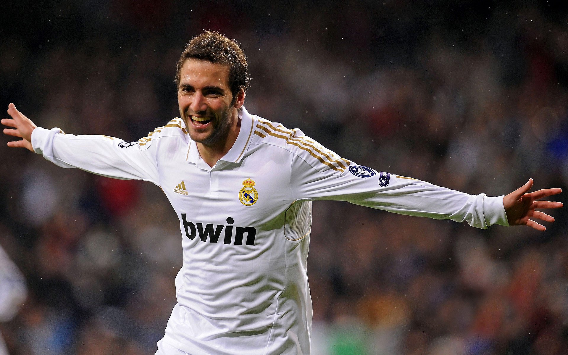 九游娱乐(jiuyou)官方网站-乔治称提升沟通是更进一步的前提