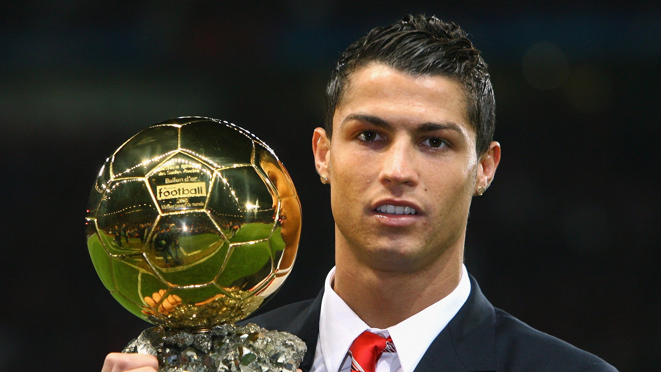 意甲豪门激烈角逐：高价引入未来之星，意甲十大巨星